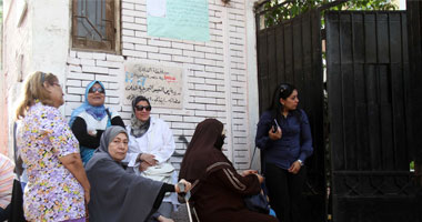 تأخر فتح اللجان الانتخابية بطره البلد والمعادى