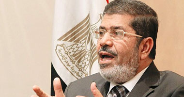 إحالة محمد مرسى و14 متهما للجنايات بتهمة قتل المتظاهرين فى الاتحادية
