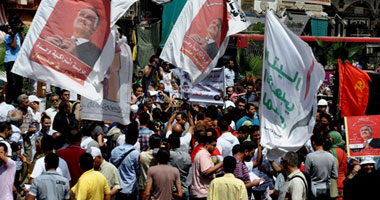 مصر تحتفل بعيد العمال وتواسى 3.6 مليون عاطل
