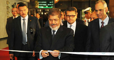الرئيس مرسى يكرم رواد العمل الخيرى والتنموى فى مصر