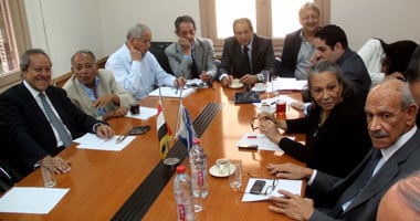 بدء اجتماع مغلق لجبهة الإنقاذ الوطنى لمناقشة آخر التطورات