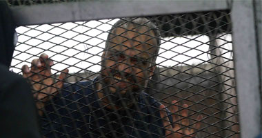 البلتاجى يوجه سؤالا لـ"شاهد الإرشاد".. والقاضى: "أجاب الدفاع عليه"