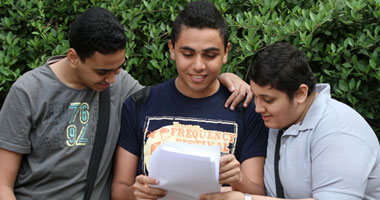 طلاب الدبلومات بـ"الجيزة الكهربائية": أجبنا على أسئلة "العربى" من المراجع