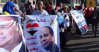 غدا.. سلاسل بشرية لدعم "السيسى" أمام محطات المترو بالجيزة 