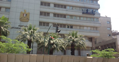 حملة الماجستير يفتحون الطريق بمحيط مجلس الوزراء 