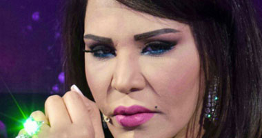 أحلام تهاجم رغدة على فيس بوك: حكامنا وشيوخنا وأهل الخليج خط أحمر