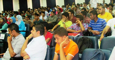 بالصور.. "كارت شحن" ندوة لتحفيز وشحن طاقة الطلاب فى هندسة "الشروق"