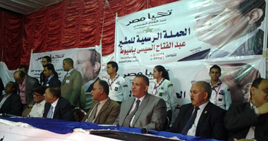 الأسايطة يحتفلون بالخيول والطبل والمزمار لتأييد المشير السيسى