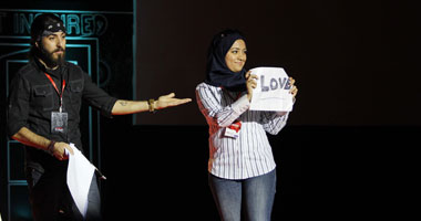 بالصور.. شباب "TEDx MUST" يطلقون قصة الرقم (8)