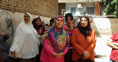 اعتصام معلمى مدرسة بأسيوط احتجاجا على تسليم مبناها لأحد الملاك