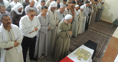 منشية عباس تستعد لاستقبال جثمان شهيد رفح