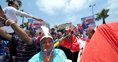 مؤيدو "السيسى" يتوافدون على "القائد إبراهيم" لدعمه قبل "الصمت"