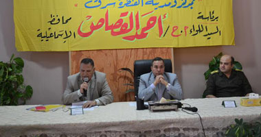 بالصور.. محافظ الإسماعيلية: التواصل مع المواطنين على رأس أولوياتى