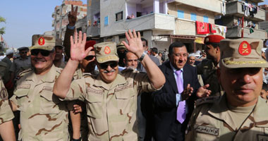 بالصور.. تزايد أعداد الناخبين بعد جولة محافظ البحيرة