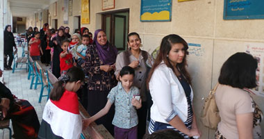 إقبال متوسط على اللجان الانتخابية بالسويس