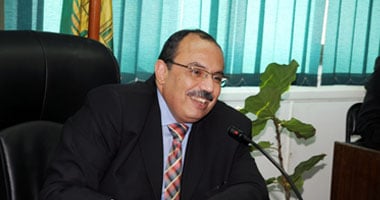 محافظ القليوبية يشكر عدلى منصور ويهنئ السيسى