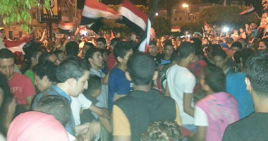 مؤيدو "السيسى" يواصلون احتفالاتهم بـ "الإسكندرية"