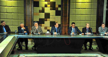 السيسى لـ"رؤساء التحرير" :" أنا مش عاوز حد يعرقلنى الآن"
