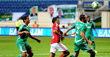 عمرو جمال يتقدم للأهلى على الاتحاد بهدف فى الدقيقة 11 