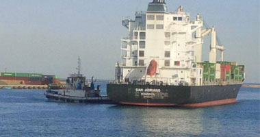 إعادة فتح ميناء السخنة بعد تحسن الأحوال الجوية