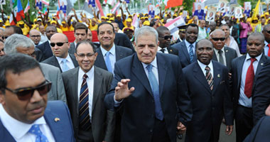 اليوم.. رئيس غينيا يلتقى محلب ويمنحه وساما رفيع المستوى تقديرا لمصر