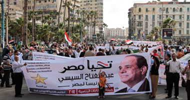 مؤتمر لبعض الأحزاب السياسية لتأييد السيسى باستاد المنيا