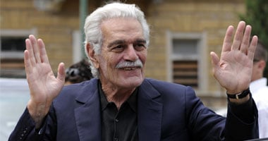 عمر الشريف يرفض سداد 455 ألف دولار