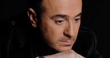 "يعمل إيه الكلام" أغنية جديدة لصابر الرباعى