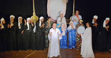 "عقد حزون" صراع القبائل والغجر على مسرح فاطمة 