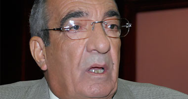 بلاغ للنائب العام للكشف عن مصادر ثروة زكريا عزمى
