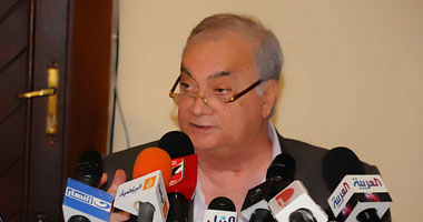 زاهر فى السعودية لأداء مناسك العمرة