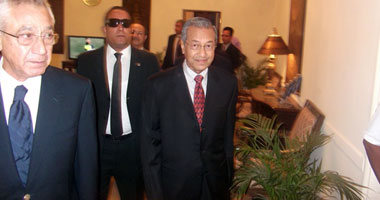 وصول مهاتير محمد للقاهرة 