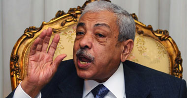 وزير الداخلية يكرم الضابط منقذ مذيعة "التحرير" 