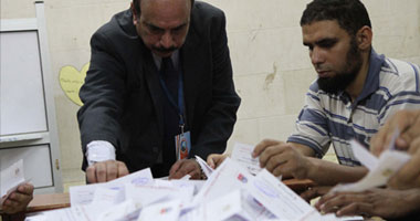 إغلاق باب الاقتراع فى المنيب وبدء عمليات فرز الأصوات