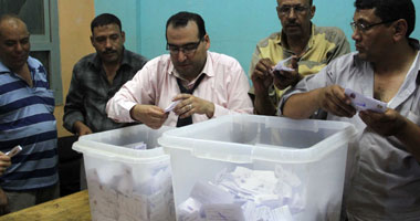مرسى يتصدر نتائج فرز مسقط رأسه بالعدوة بالشرقية
