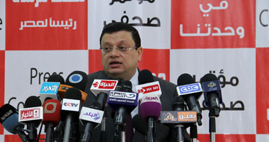 ياسر على: الرئيس أكد ضرورة الاجتماع بكافة "الأطياف السياسية"