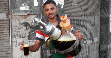 طقس حار بالقاهرة والصعيد فى ثالث أيام رمضان.. وأستاذ عقاقير ونباتات طبية: تناول المشروبات الشعبية يقى من فقدان السوائل فى الصيام.. وأبرزها الكركديه والتمر والعرقسوس وقمر الدين والخروب