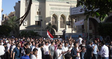 المظاهرات تتواصل بشوارع بورسعيد احتجاجاً على براءة نجلى مبارك