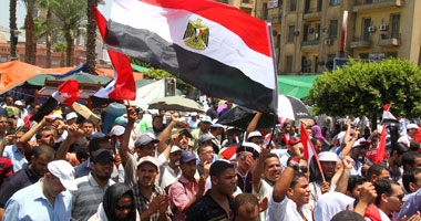 عيادات الميدان تتلقى 60 مصاباً من متظاهرى "التحرير"