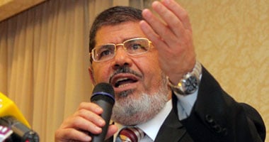 متظاهرو التحرير يعلنون استعدادهم لتسليم المنصة للحرس الجمهورى