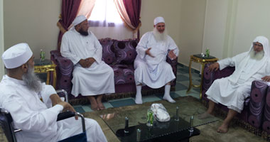 "الحوينى" يظهر على كرسى متحرك فى اجتماع "شورى العلماء" 