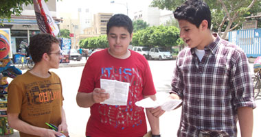 طلاب الثانوية بالغربية يعربون عن فرحتهم بعلم النفس والاجتماع