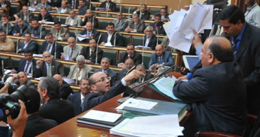 ننشر قانون الإدارة المحلية الجديد الذى أعده مجلس الشعب قبل حله.. القانون يتكون من 5 أبواب ويركز على إلغاء المراكز والاكتفاء بالمدن والأحياء.. ويمنح المجالس المحلية حق الاستجواب وسحب الثقة
