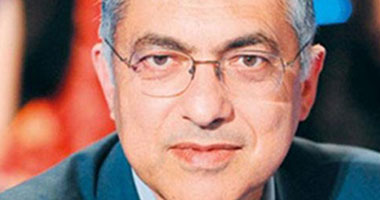 توقيع  ومناقشة  كتاب "فندق مهرجان" للفرنسى روبير سوليه