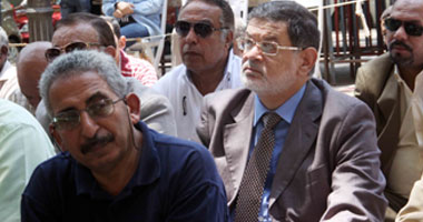 توافد المثقفين على الوزارة انتظارًا لخطاب القوات المسلحة