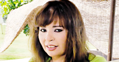 غادة إيهاب نافع: طلبت من والدتى ماجدة الصباحى عدم نشر مذكراتها لأن تاريخها ليس للبيع