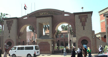 إضراب أفراد الأمن المدنى بمستشفى جامعة طنطا عن العمل
