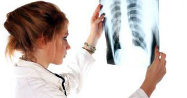اتحاد الأطباء العرب ينظم دورة تدريبية لاستعراض الجديد فى علاج تشوهات العظام