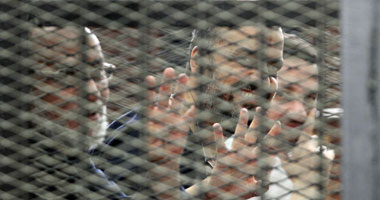 قطار المحاكمات ينطلق الأسبوع المقبل.. ويسدل الستار على قضايا "أحداث الاستقامة" ومقتل اللواء نبيل فراج.. ومحاكمة قيادات الجماعة فى قضايا "غرفة عمليات رابعة" و"تنظيم الظواهرى" و"مذبحة رفح الثانية" 