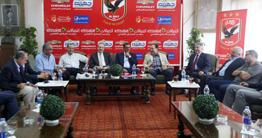 انتهاء اجتماع الأهلى ووفد لجنة الأندية